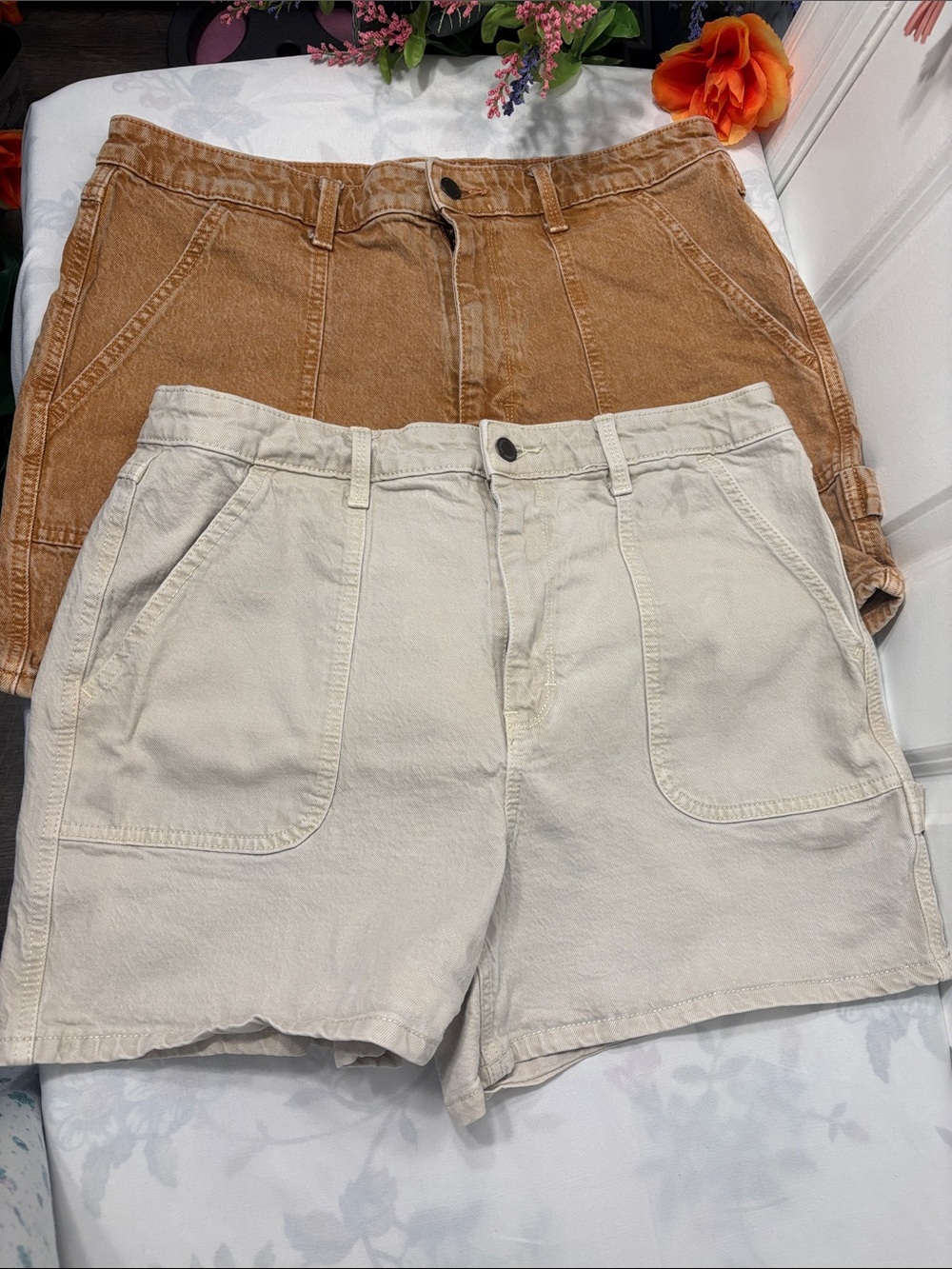 Universal Thread Women’s Shorts Bundle Size 14/32 – 2 Pairs